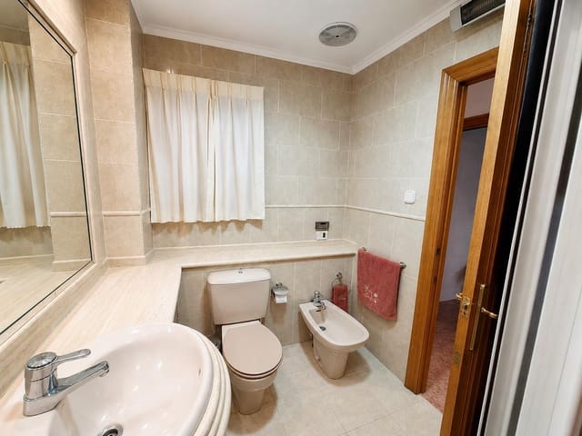 4 chambre Appartement à vendre à Tavernes de la Valldigna - 134 000 € (Ref: 9990710)