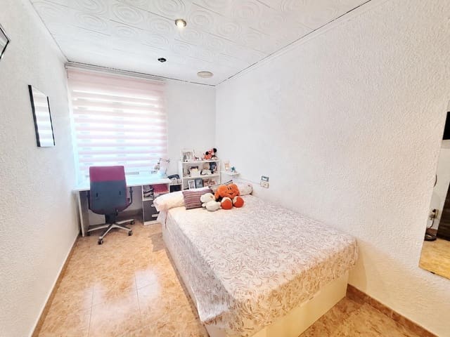 4 chambre Appartement à vendre à Tavernes de la Valldigna - 134 000 € (Ref: 9990710)