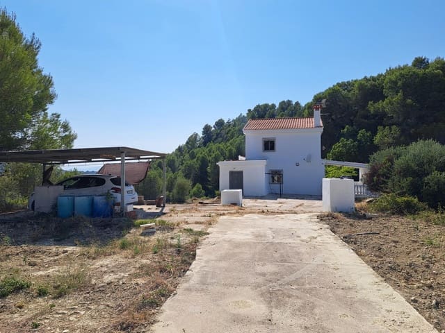 6 slaapkamer Villa te koop in Alzira met zwembad garage - € 190.000 (Ref: 9990711)
