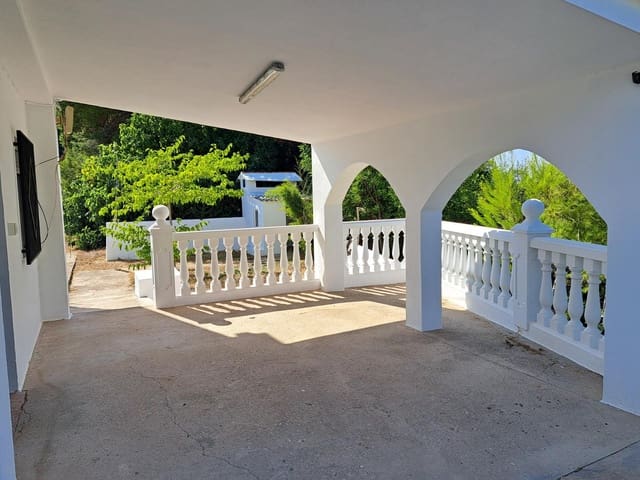 6 slaapkamer Villa te koop in Alzira met zwembad garage - € 190.000 (Ref: 9990711)