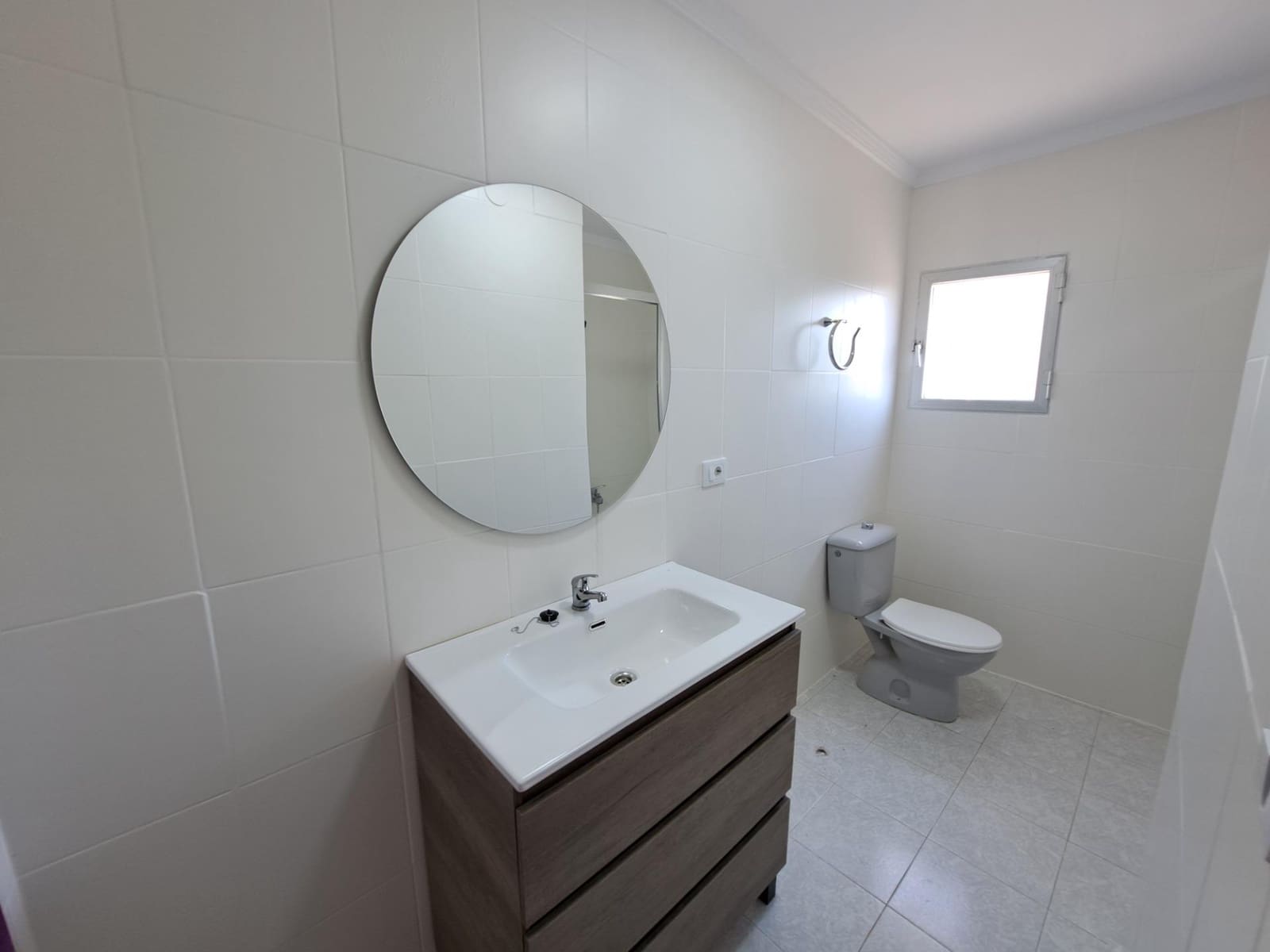 6 quarto Moradia para venda em Alzira com piscina garagem - 190 000 € (Ref: 9990711)