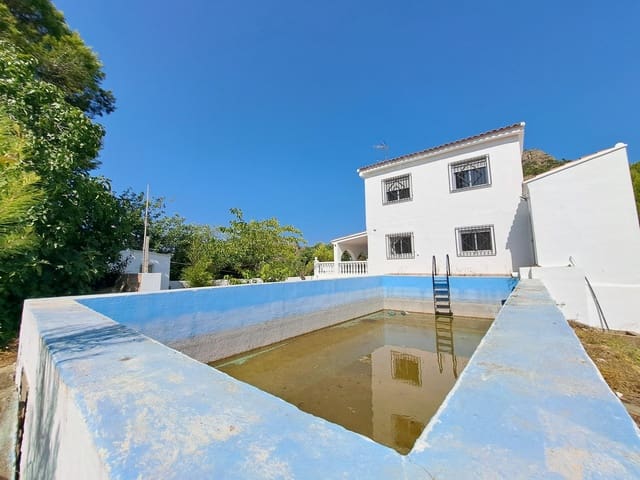 6 slaapkamer Villa te koop in Alzira met zwembad garage - € 190.000 (Ref: 9990711)