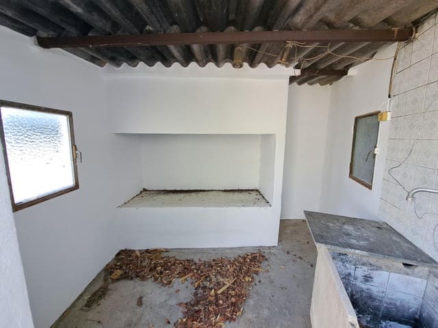 6 slaapkamer Villa te koop in Alzira met zwembad garage - € 190.000 (Ref: 9990711)
