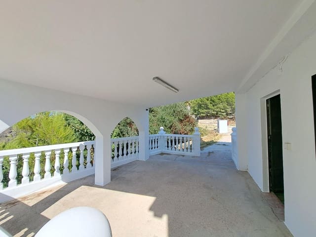 6 slaapkamer Villa te koop in Alzira met zwembad garage - € 190.000 (Ref: 9990711)