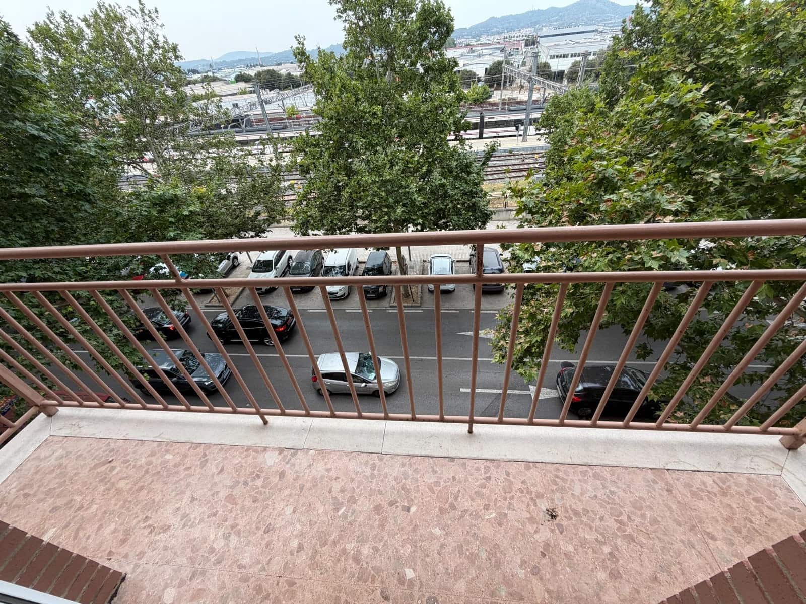 4 slaapkamer Flat te huur in Xativa met garage - € 850 (Ref: 9990712)