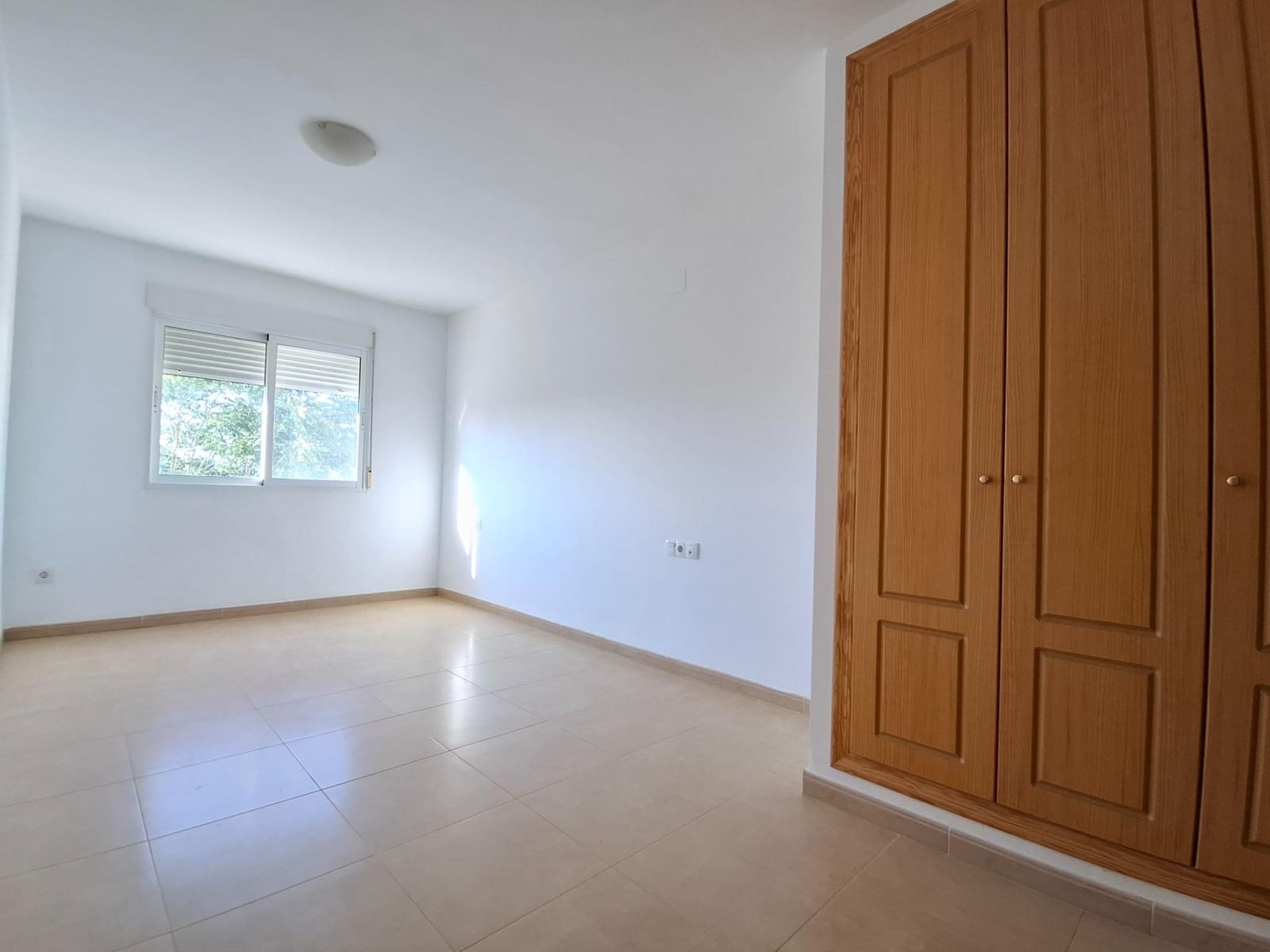 3 sovrum Lägenhet till salu i Masalaves - 130 000 € (Ref: 9994208)