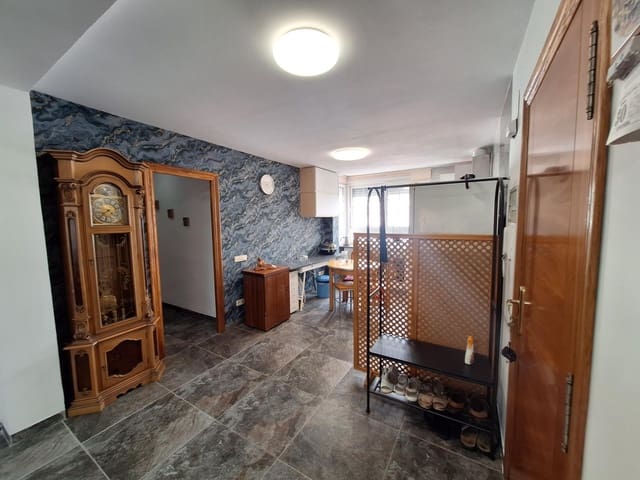 3 bedroom Flat for sale in Alzira - € 145,000 (Ref: 9997113)