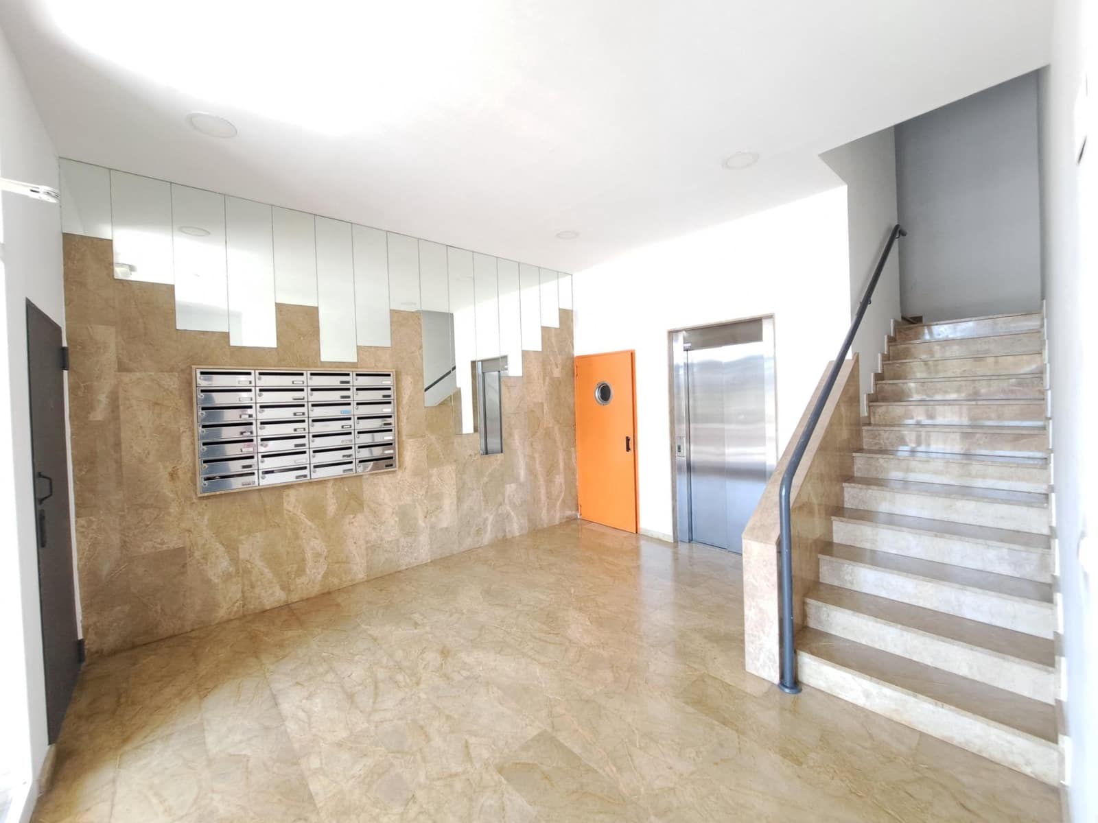 2 slaapkamer Flat te koop in Alzira - € 127.000 (Ref: 9997114)