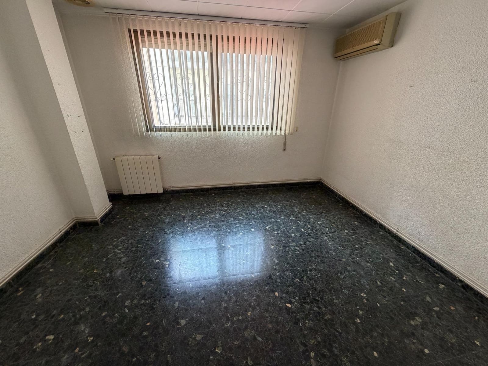 3 chambre Penthouse à vendre à Alzira avec garage - 260 000 € (Ref: 9997115)