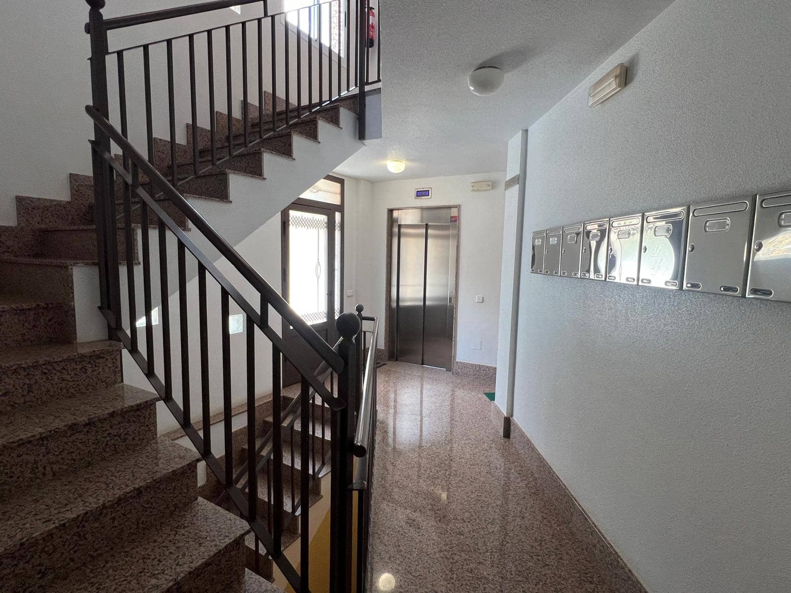 3 slaapkamer Appartement te koop in Portman met garage - € 115.000 (Ref: 8560757)