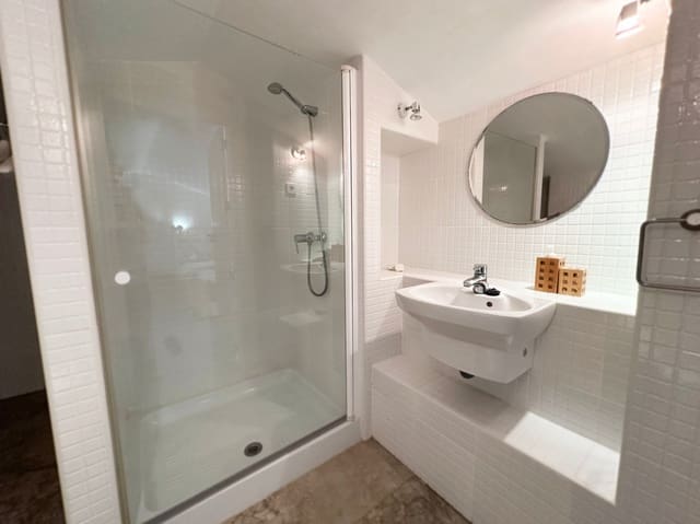 Apartamento de 2 habitaciones en La Manga del Mar Menor en venta - 185.000 € (Ref: 9196894)