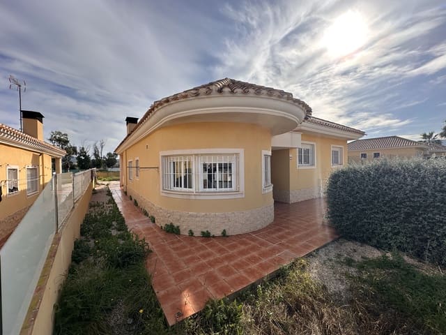 4 bedroom Villa for sale in Playa Honda, Cartagena with garage - € 320,000 (Ref: 9519392)