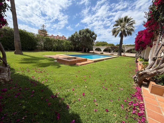 4 Zimmer Villa zu verkaufen in La Manga del Mar Menor mit Pool Garage - 990.000 € (Ref: 9850556)