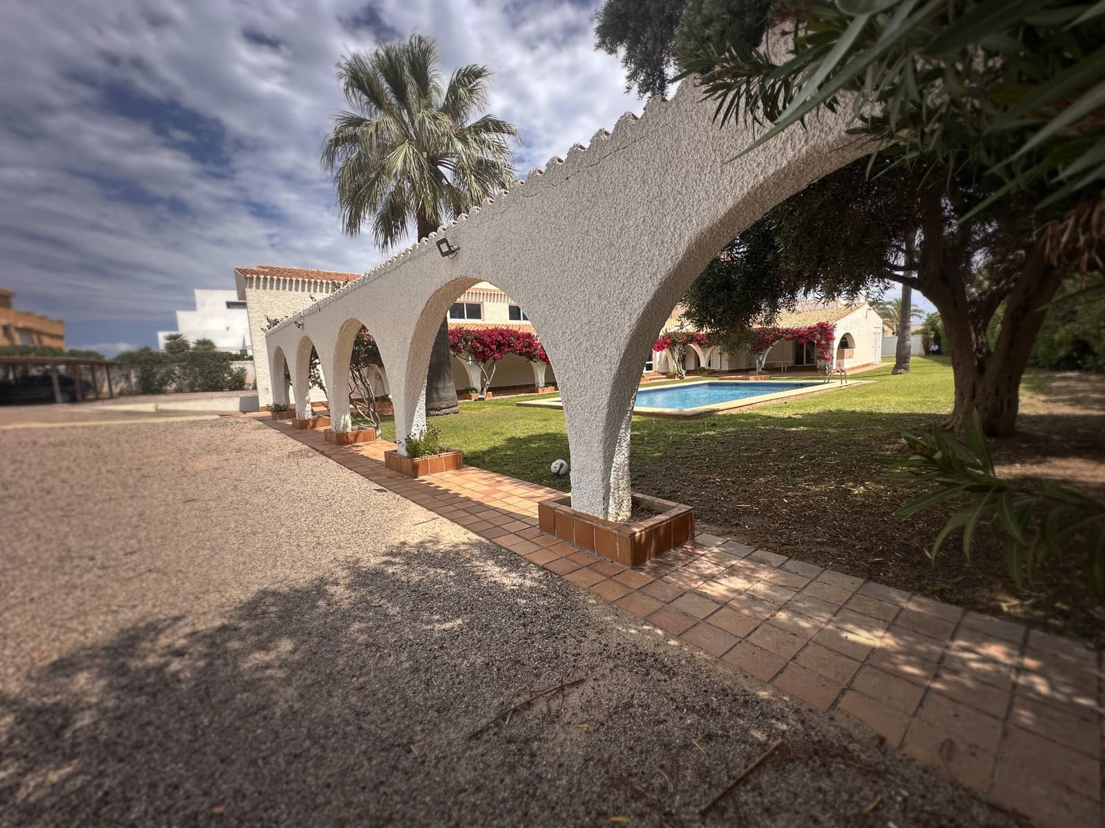 4 Zimmer Villa zu verkaufen in La Manga del Mar Menor mit Pool Garage - 990.000 € (Ref: 9850556)