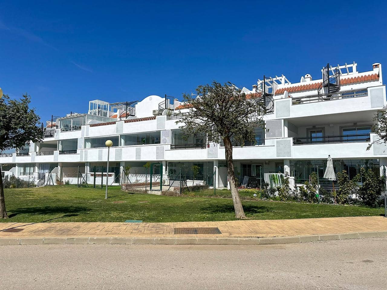 3 bedroom Flat for sale in Casares Pueblo, Casares with pool garage €