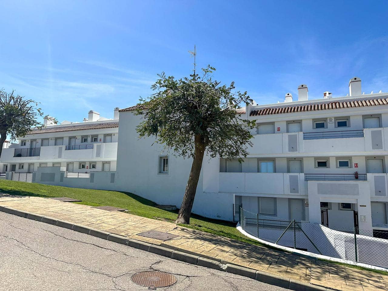 3 bedroom Flat for sale in Casares Pueblo, Casares with pool garage €
