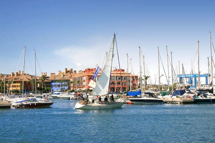 3 soveværelse Lejlighed til salg i Sotogrande med swimmingpool - € 1.109.000 (Ref: 8321861)