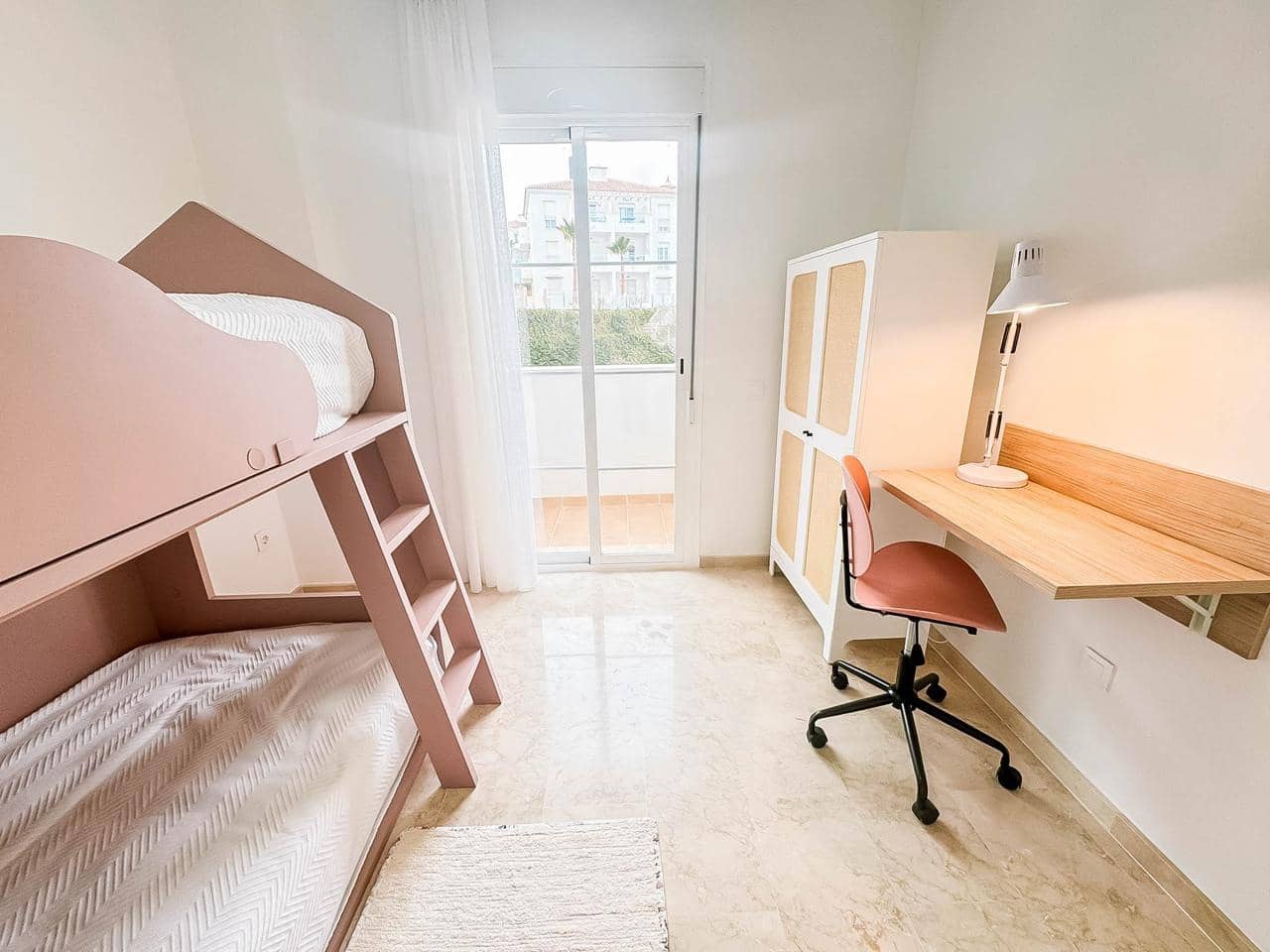 3 sovrum Lägenhet till salu i San Luis de Sabinillas med pool garage - 275 000 € (Ref: 8647276)