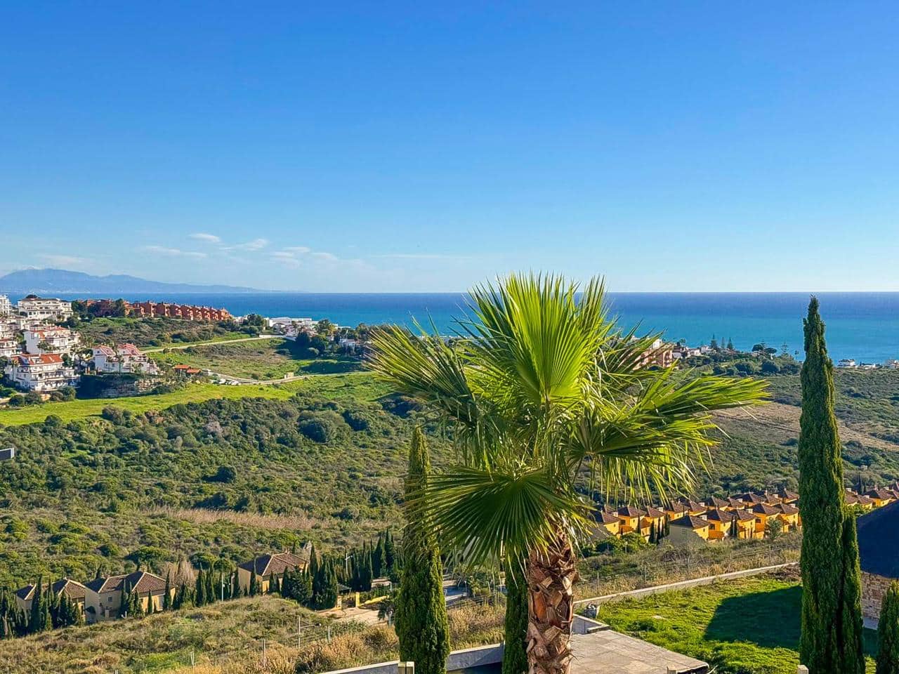 3 sovrum Lägenhet till salu i San Luis de Sabinillas med pool garage - 275 000 € (Ref: 8647276)