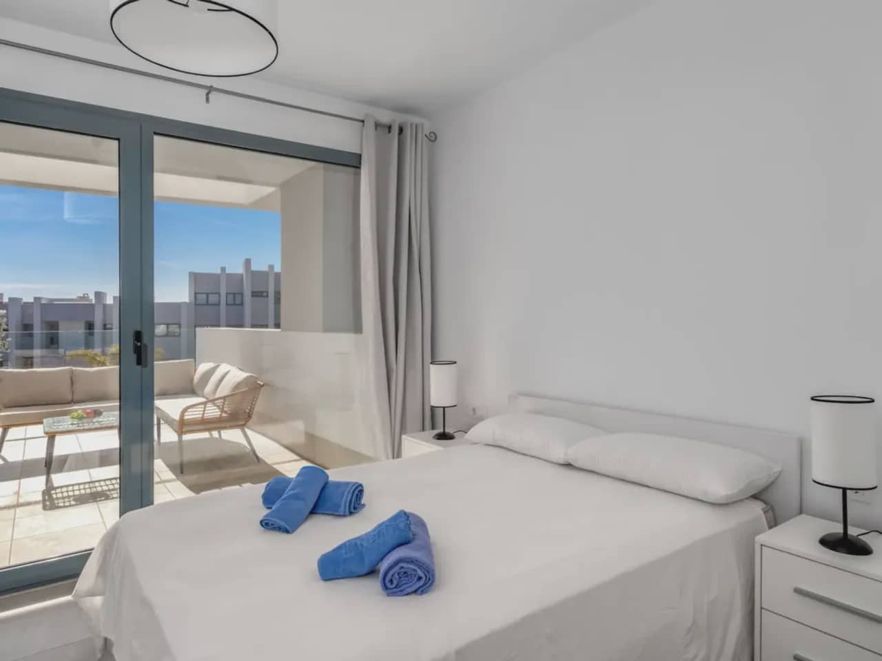 3 bedroom Flat for sale in Punta de la Chullera with pool garage - € 595,000 (Ref: 8669185)