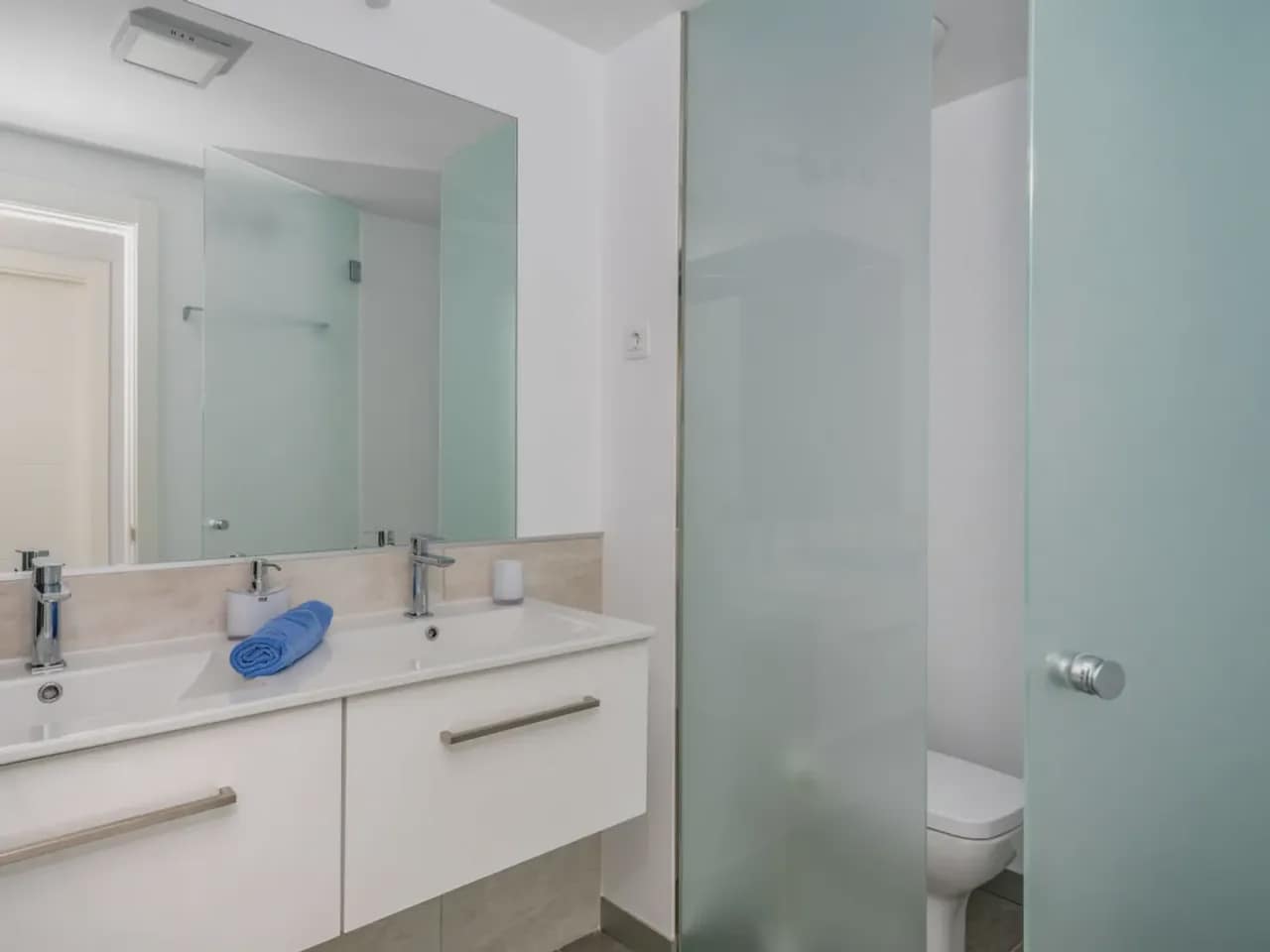 3 bedroom Flat for sale in Punta de la Chullera with pool garage - € 595,000 (Ref: 8669185)