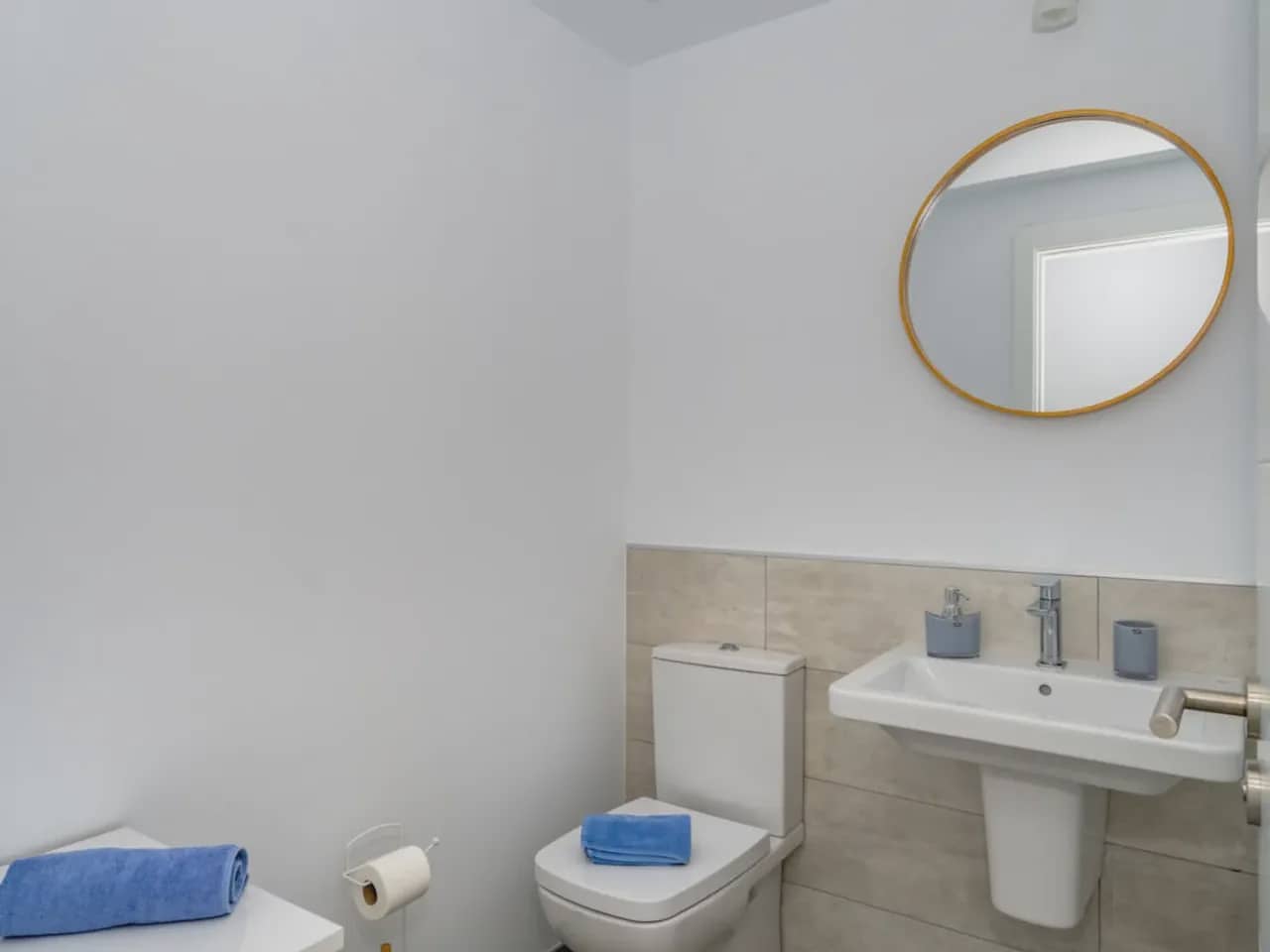 3 bedroom Flat for sale in Punta de la Chullera with pool garage - € 595,000 (Ref: 8669185)