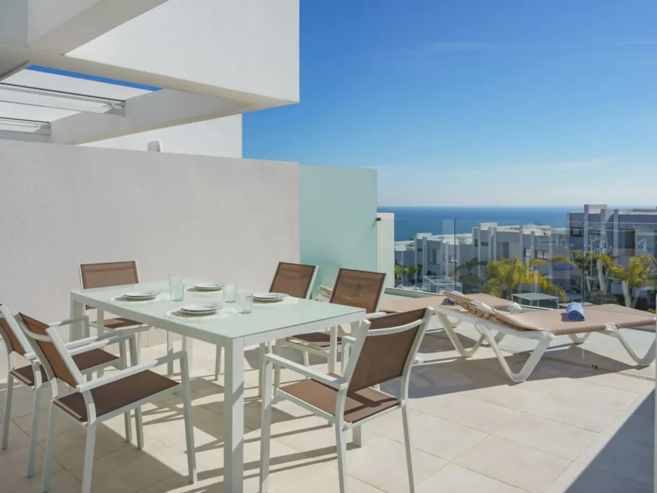 3 bedroom Flat for sale in Punta de la Chullera with pool garage - € 595,000 (Ref: 8669185)