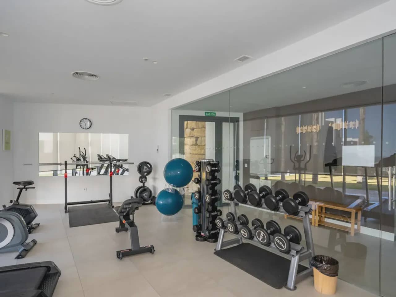 3 bedroom Flat for sale in Punta de la Chullera with pool garage - € 595,000 (Ref: 8669185)