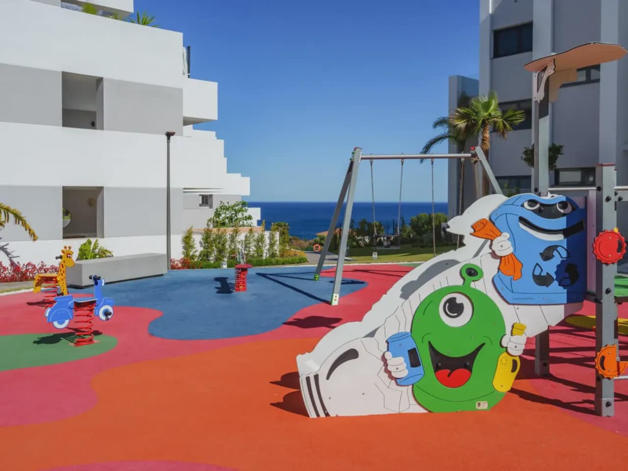 3 bedroom Flat for sale in Punta de la Chullera with pool garage - € 595,000 (Ref: 8669185)