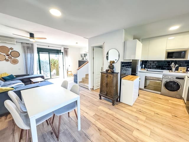 3 camera da letto Villa in vendita in La Duquesa / Puerto de la Duquesa, Manilva con piscina garage - 291.700 € (Rif: 8821011)