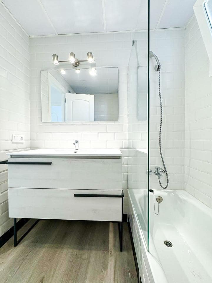 2 soveværelse Lejlighed til salg i Manilva med swimmingpool garage - € 209.000 (Ref: 8826552)