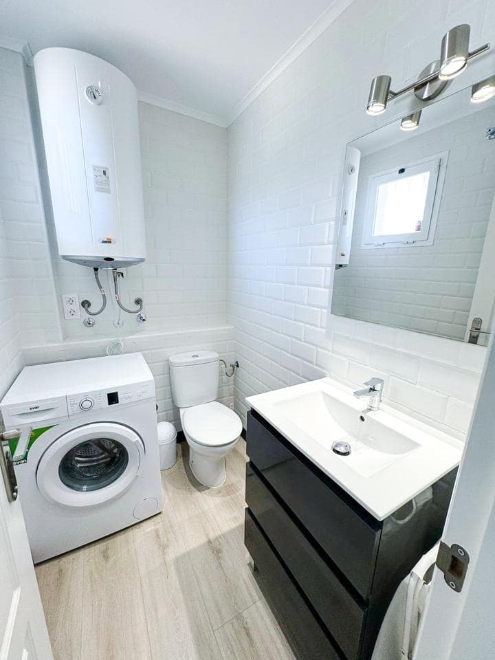 2 soveværelse Lejlighed til salg i Manilva med swimmingpool garage - € 209.000 (Ref: 8826552)