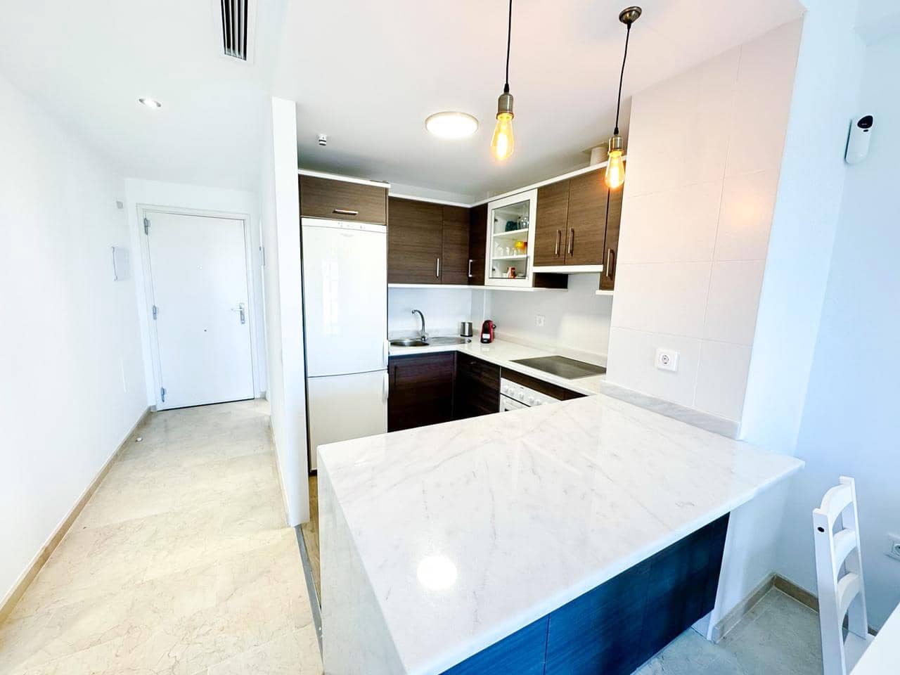 2 soveværelse Lejlighed til salg i Manilva med swimmingpool garage - € 209.000 (Ref: 8826552)