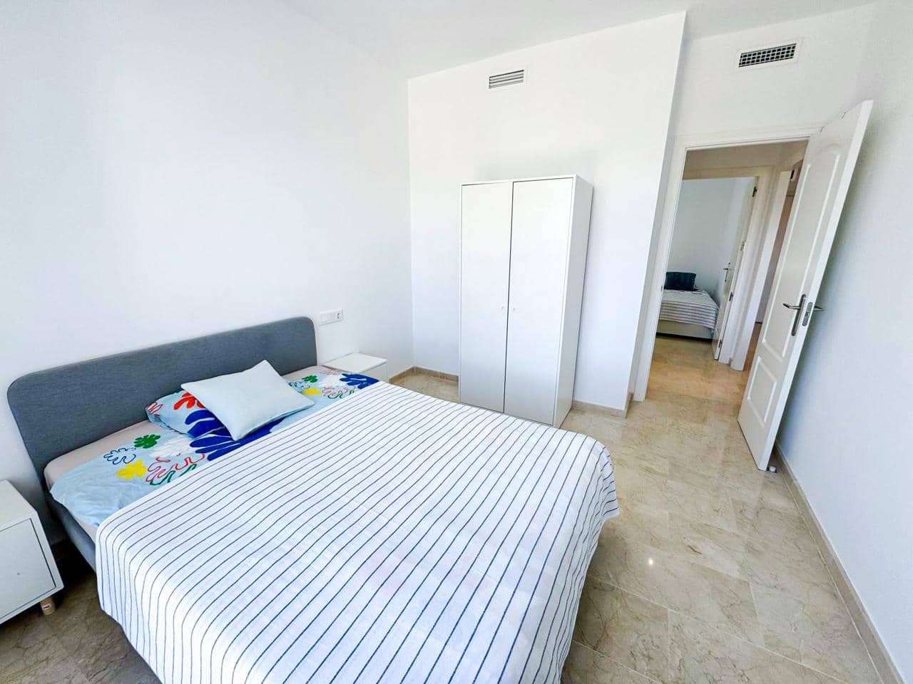 2 soveværelse Lejlighed til salg i Manilva med swimmingpool garage - € 209.000 (Ref: 8826552)