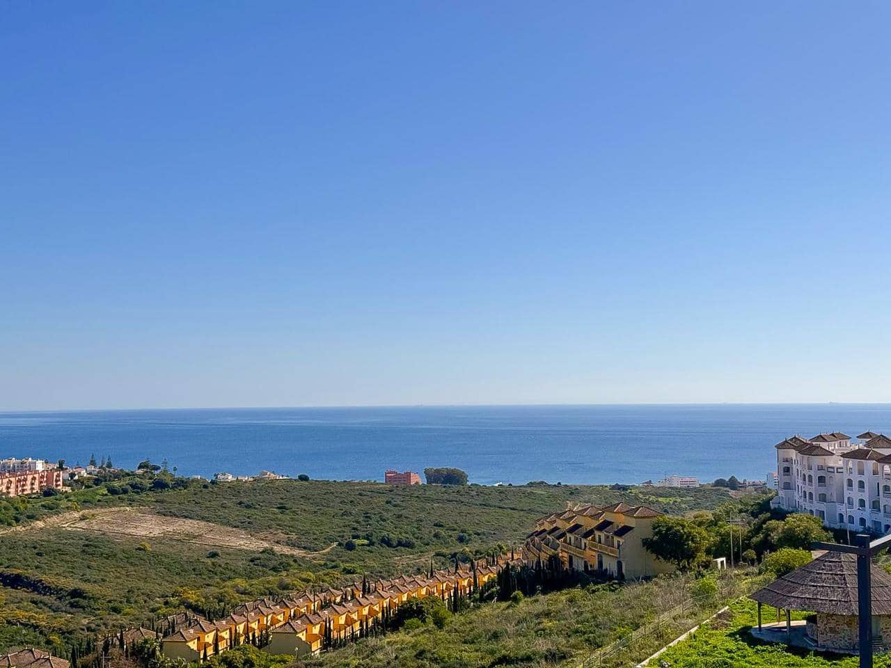 2 soveværelse Lejlighed til salg i Manilva med swimmingpool garage - € 209.000 (Ref: 8826552)