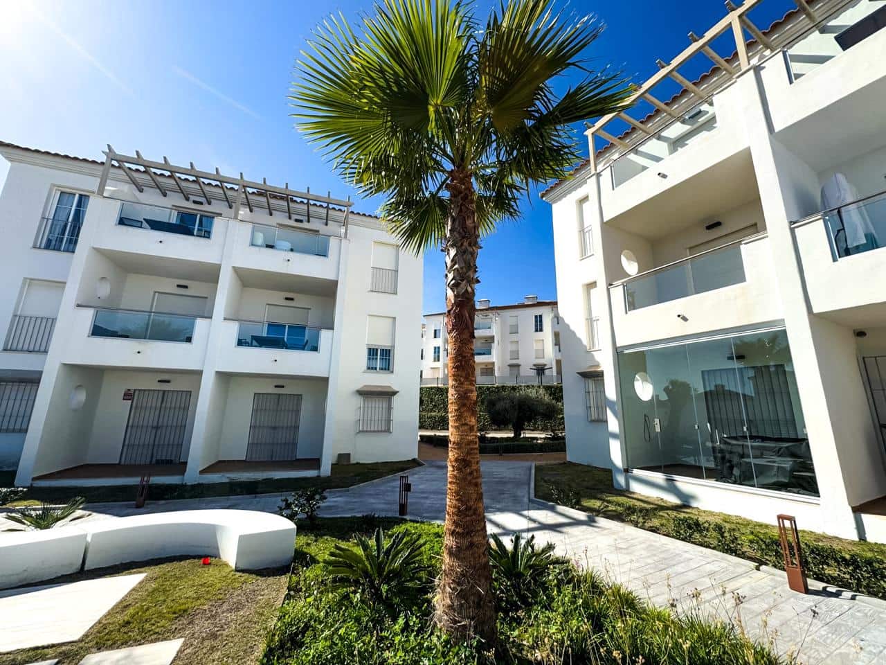 2 soveværelse Lejlighed til salg i Manilva med swimmingpool garage - € 209.000 (Ref: 8826552)