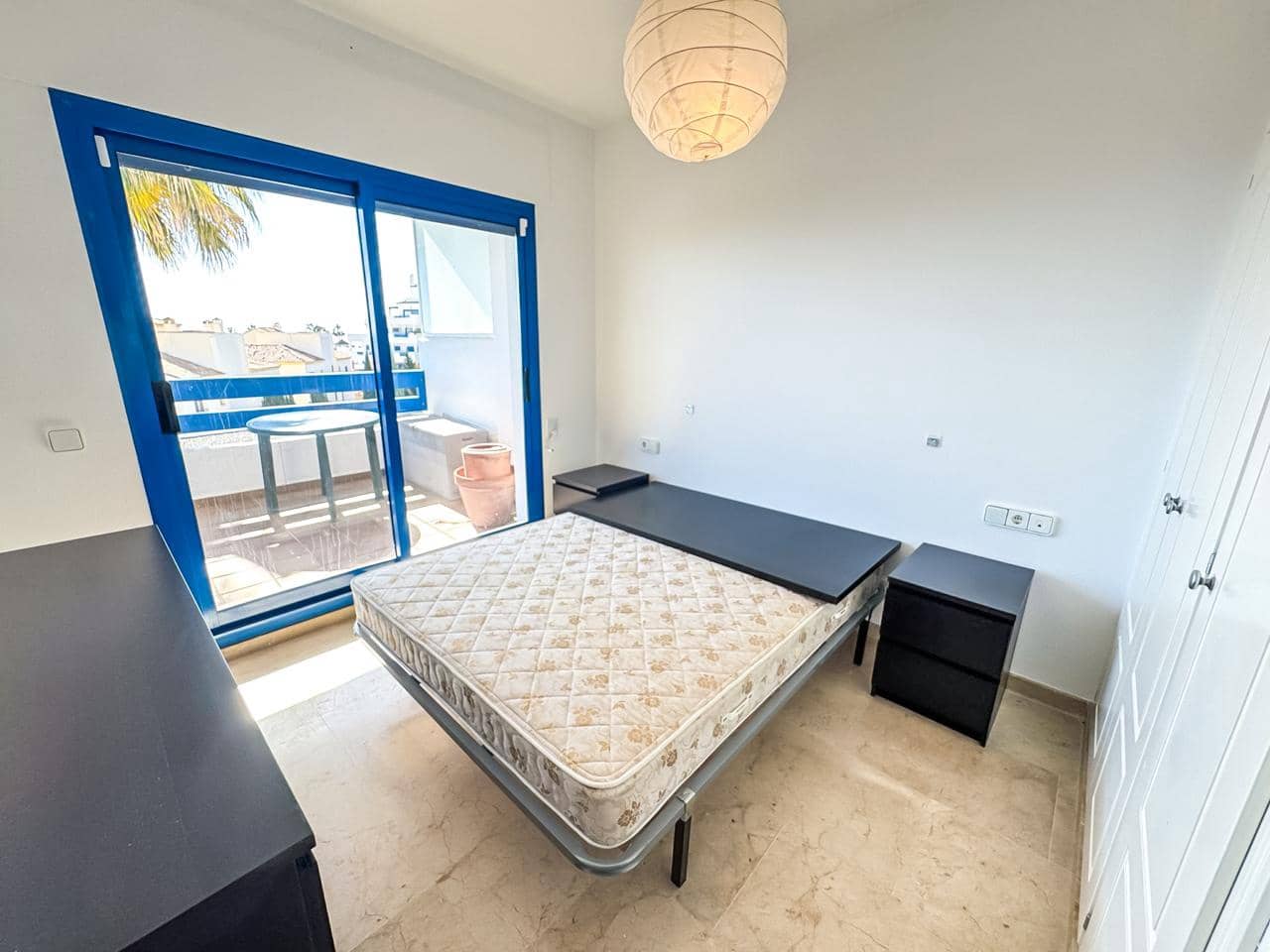 2 bedroom Flat for sale in La Duquesa / Puerto de la Duquesa with pool garage - € 273,000 (Ref: 8856607)