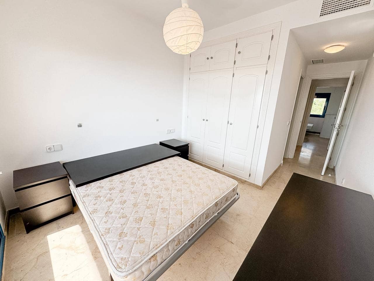 2 bedroom Flat for sale in La Duquesa / Puerto de la Duquesa with pool garage - € 273,000 (Ref: 8856607)