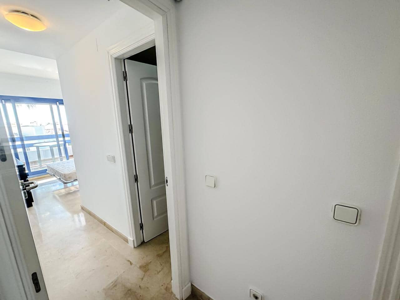 2 bedroom Flat for sale in La Duquesa / Puerto de la Duquesa with pool garage - € 273,000 (Ref: 8856607)