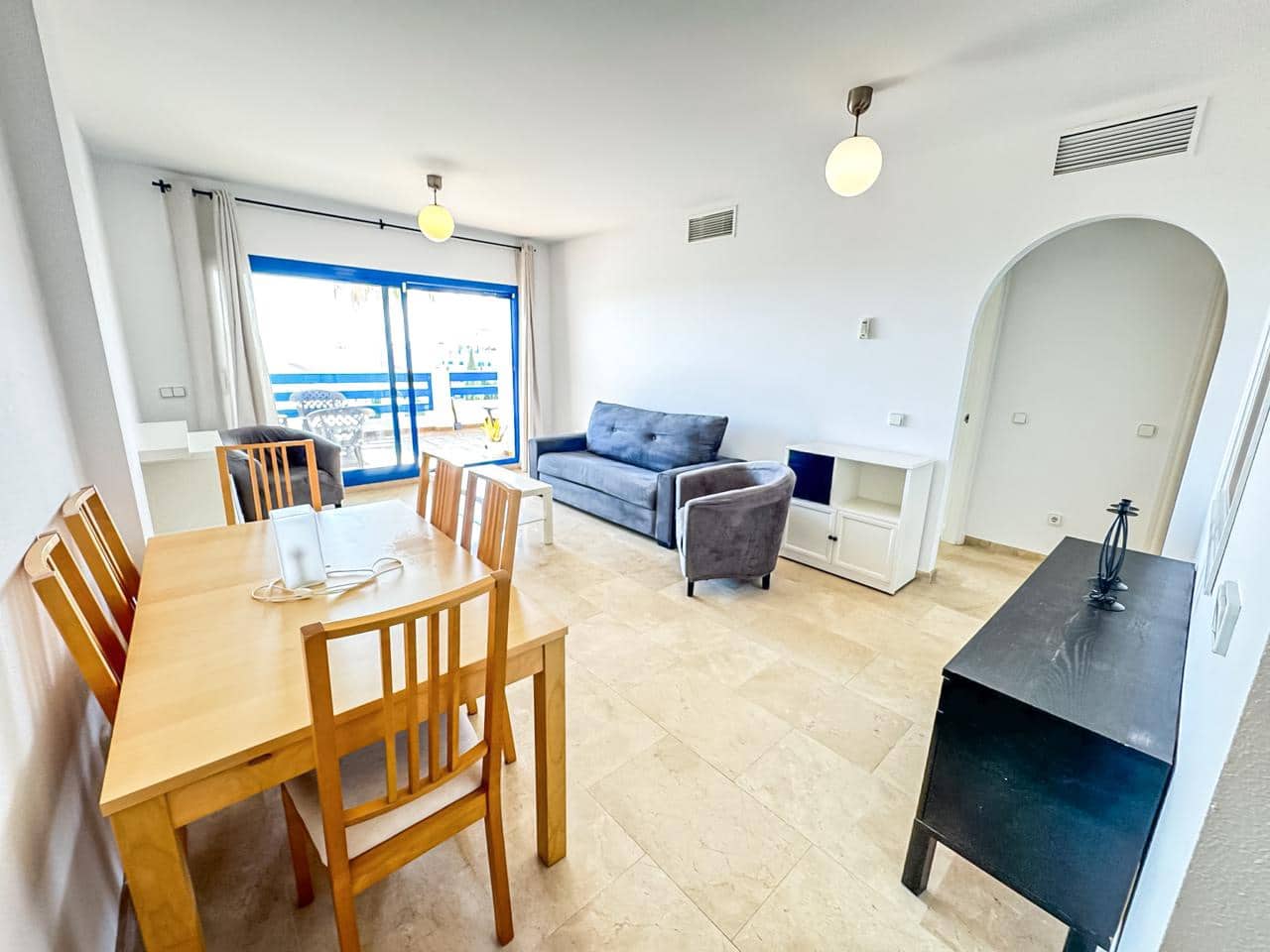 2 bedroom Flat for sale in La Duquesa / Puerto de la Duquesa with pool garage - € 273,000 (Ref: 8856607)