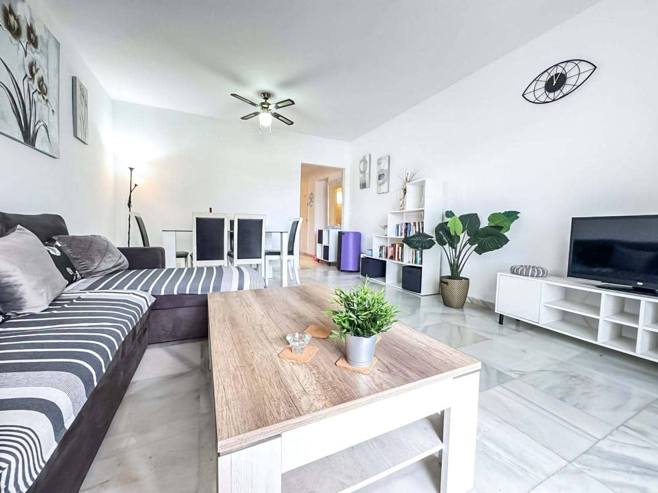 2 slaapkamer Flat te koop in San Luis de Sabinillas met zwembad - € 203.000 (Ref: 8945785)