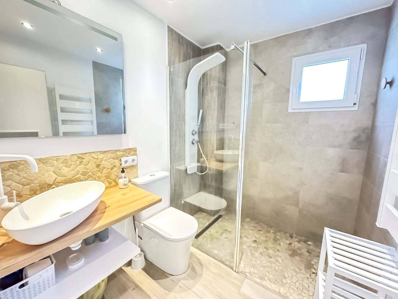 2 slaapkamer Flat te koop in San Luis de Sabinillas met zwembad - € 203.000 (Ref: 8945785)