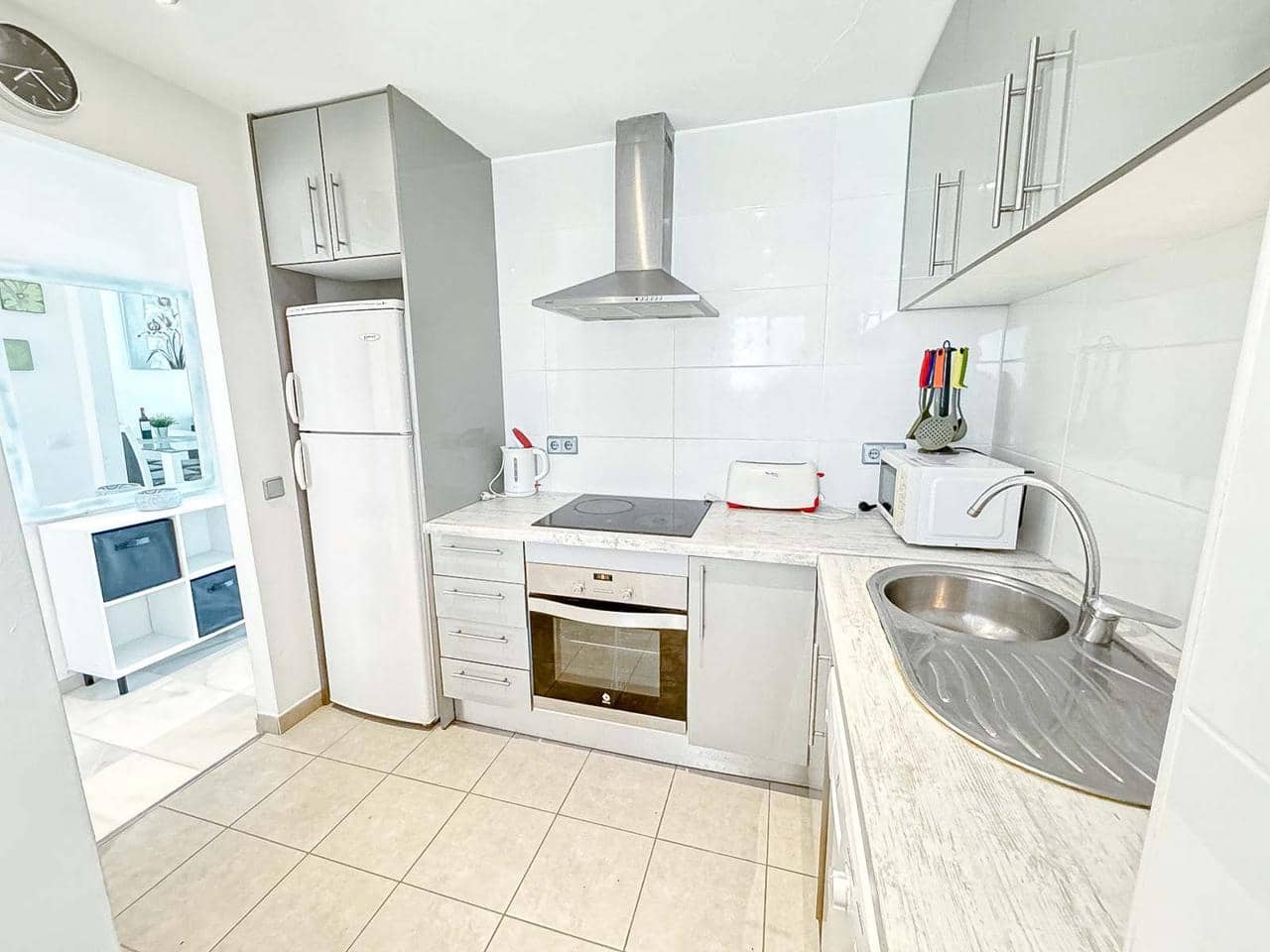 2 slaapkamer Flat te koop in San Luis de Sabinillas met zwembad - € 203.000 (Ref: 8945785)