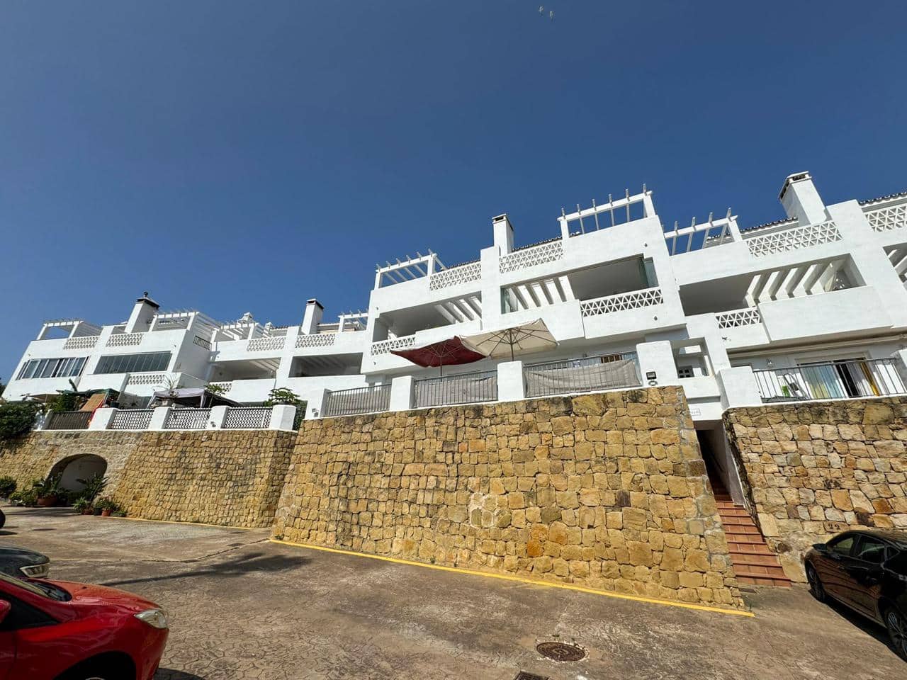 3 soveværelse Lejlighed til salg i Bahia de Casares med swimmingpool garage - € 275.000 (Ref: 9094571)