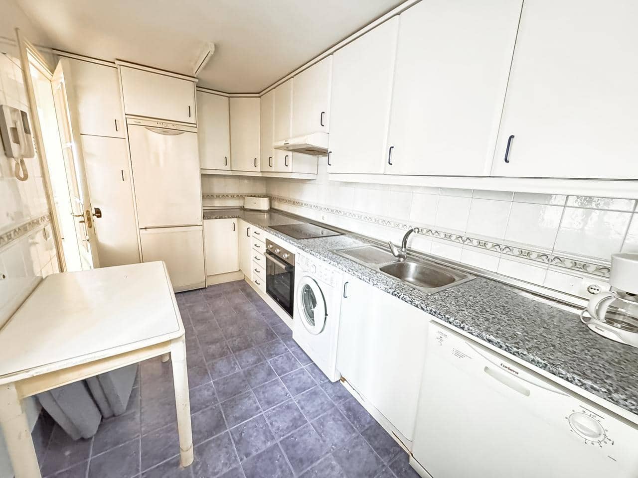 3 soveværelse Lejlighed til salg i Bahia de Casares med swimmingpool garage - € 275.000 (Ref: 9094571)