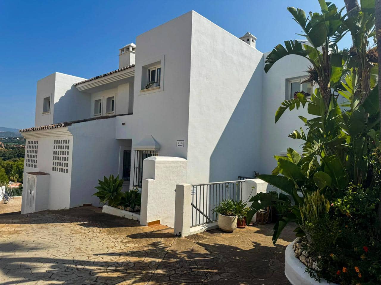 3 soveværelse Lejlighed til salg i Bahia de Casares med swimmingpool garage - € 275.000 (Ref: 9094571)