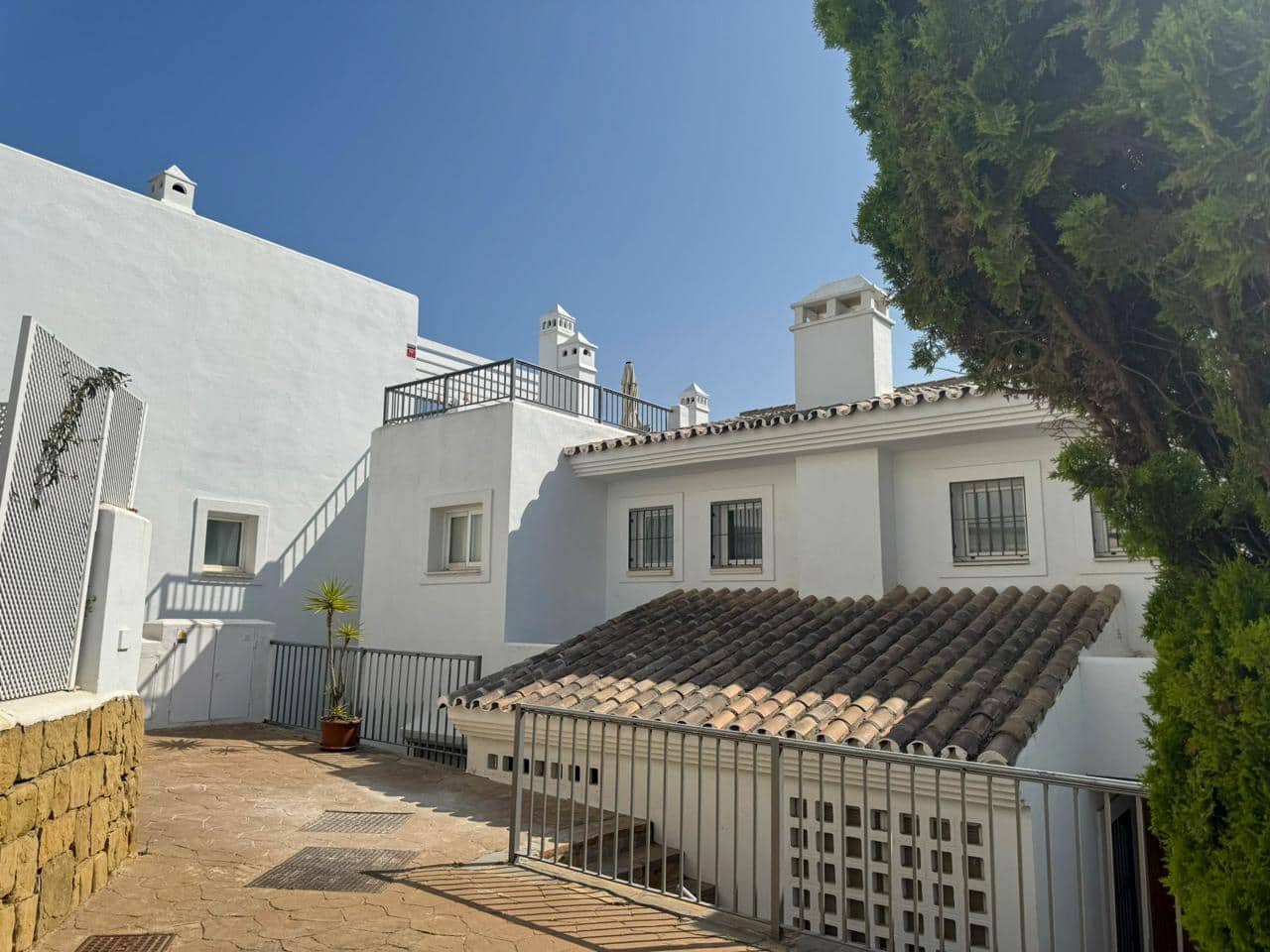 3 soveværelse Lejlighed til salg i Bahia de Casares med swimmingpool garage - € 275.000 (Ref: 9094571)