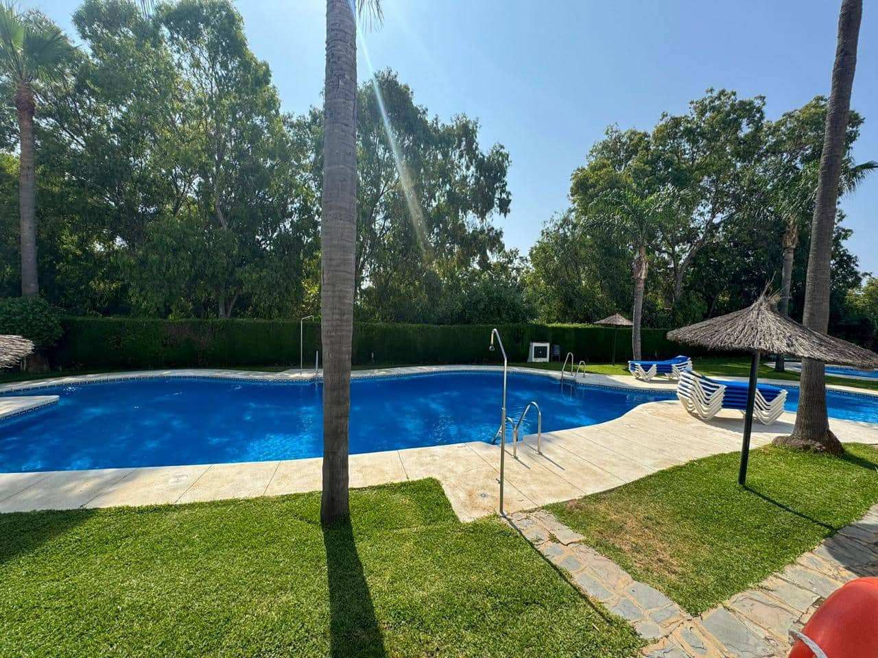 3 soveværelse Lejlighed til salg i Bahia de Casares med swimmingpool garage - € 275.000 (Ref: 9094571)