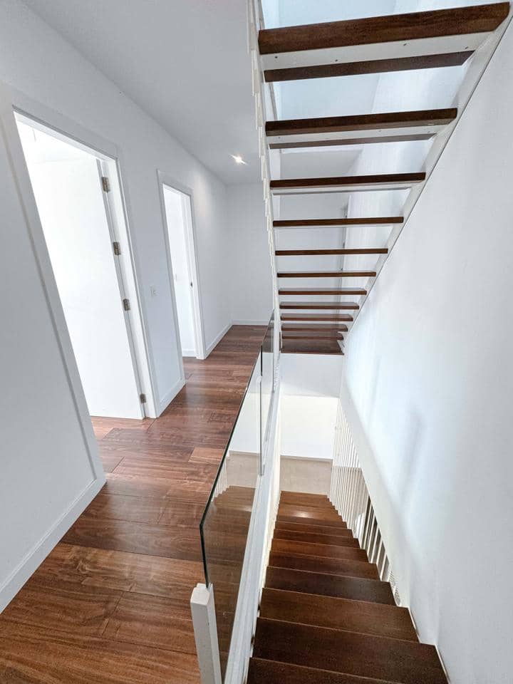 4 sypialnia Willa na sprzedaż w Manilva z basenem garażem - 399 000 € (Ref: 9142339)