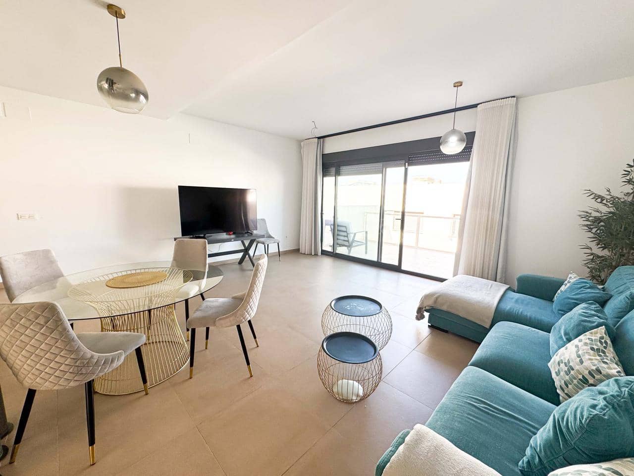 4 sypialnia Willa na sprzedaż w Manilva z basenem garażem - 399 000 € (Ref: 9142339)